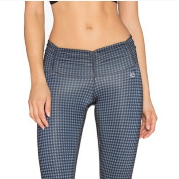 Body Language lace print leggings w scrunch waist - Picture 4 of 8